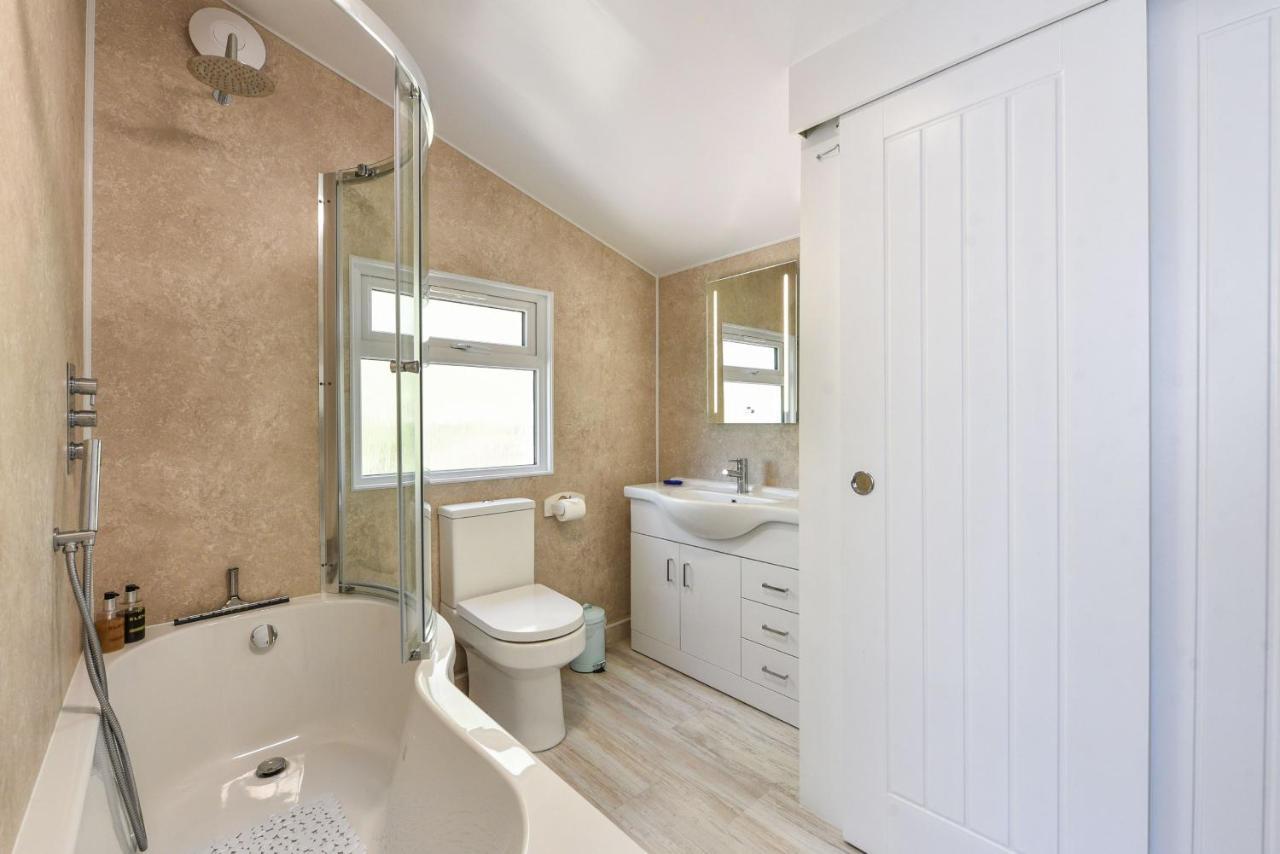 Seasidings, Pagham Villa Exterior photo