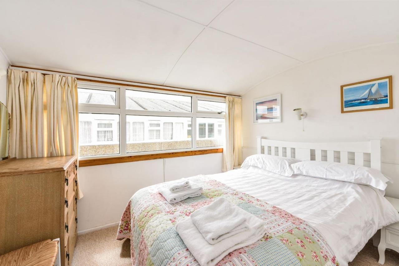 Seasidings, Pagham Villa Exterior photo